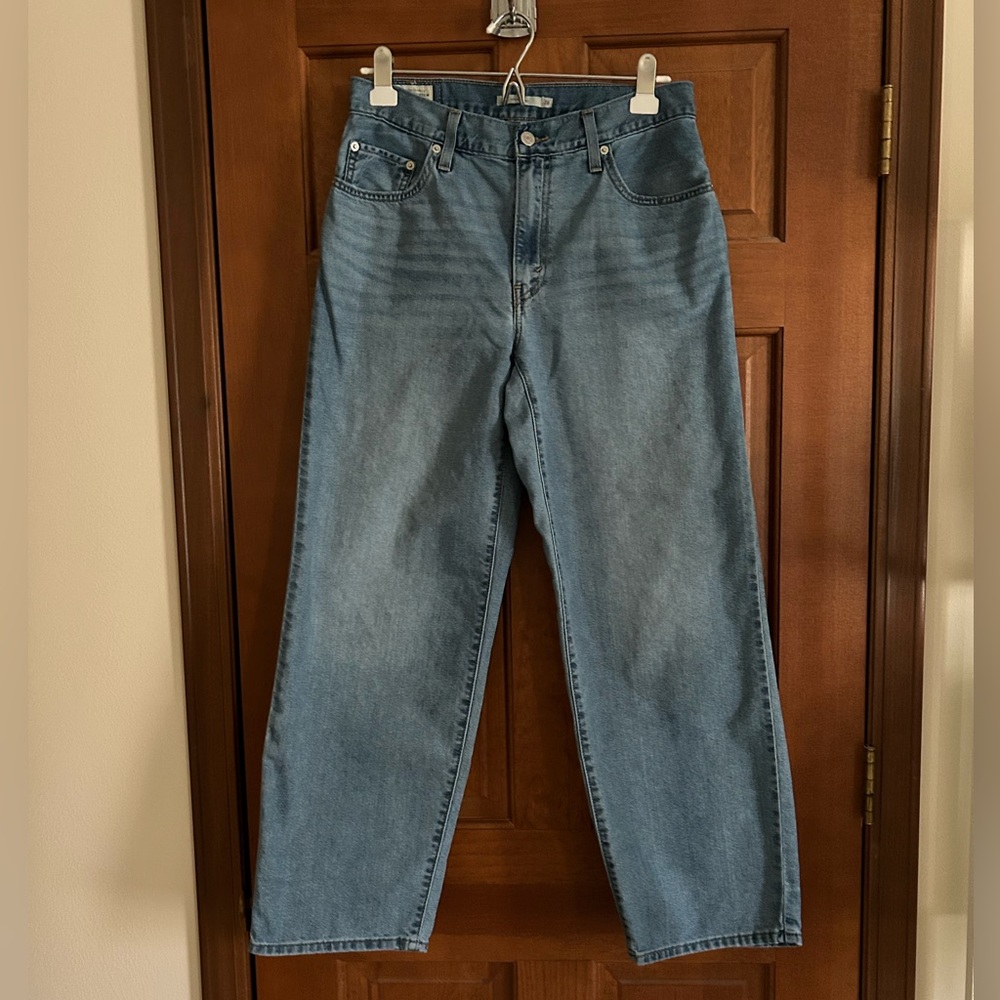 Women’s Levi’s Baggy Dad Jeans Size 28 in New Kicks